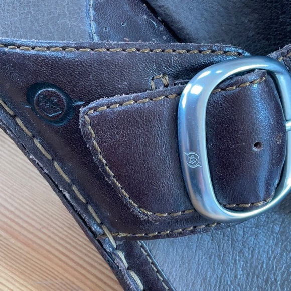 Born Buckle Thong Flip Flops Sz8 - Picture 5 of 10